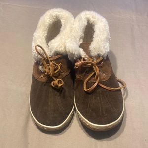 Sperry size 8M Womens Elaina Bootie in Chocolate Brown.